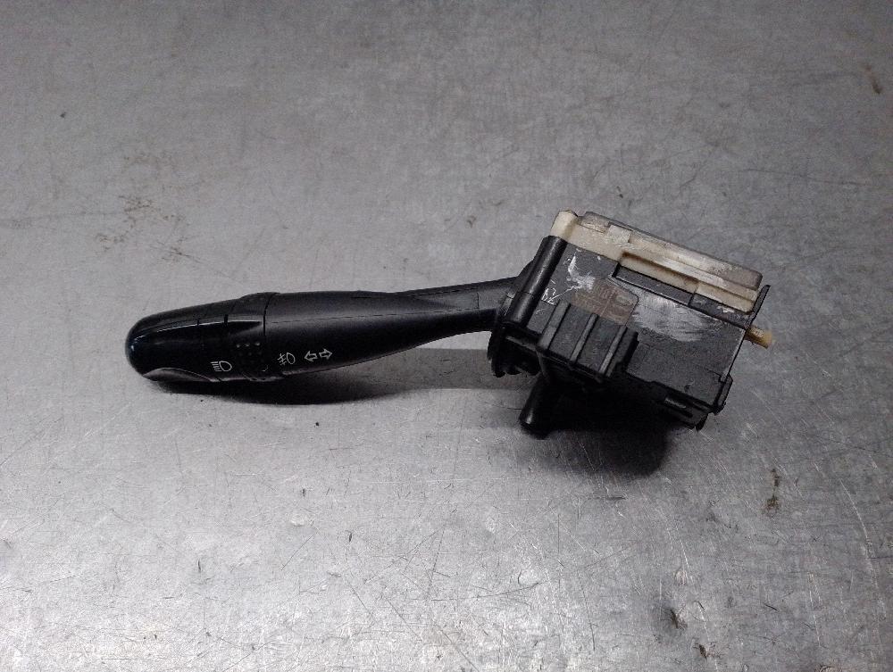 Light switch 1CDFTV 173648 de Toyota Rav 4 ii (_a2_) 2000-2005 116 CV con 284000 km - pieza usada