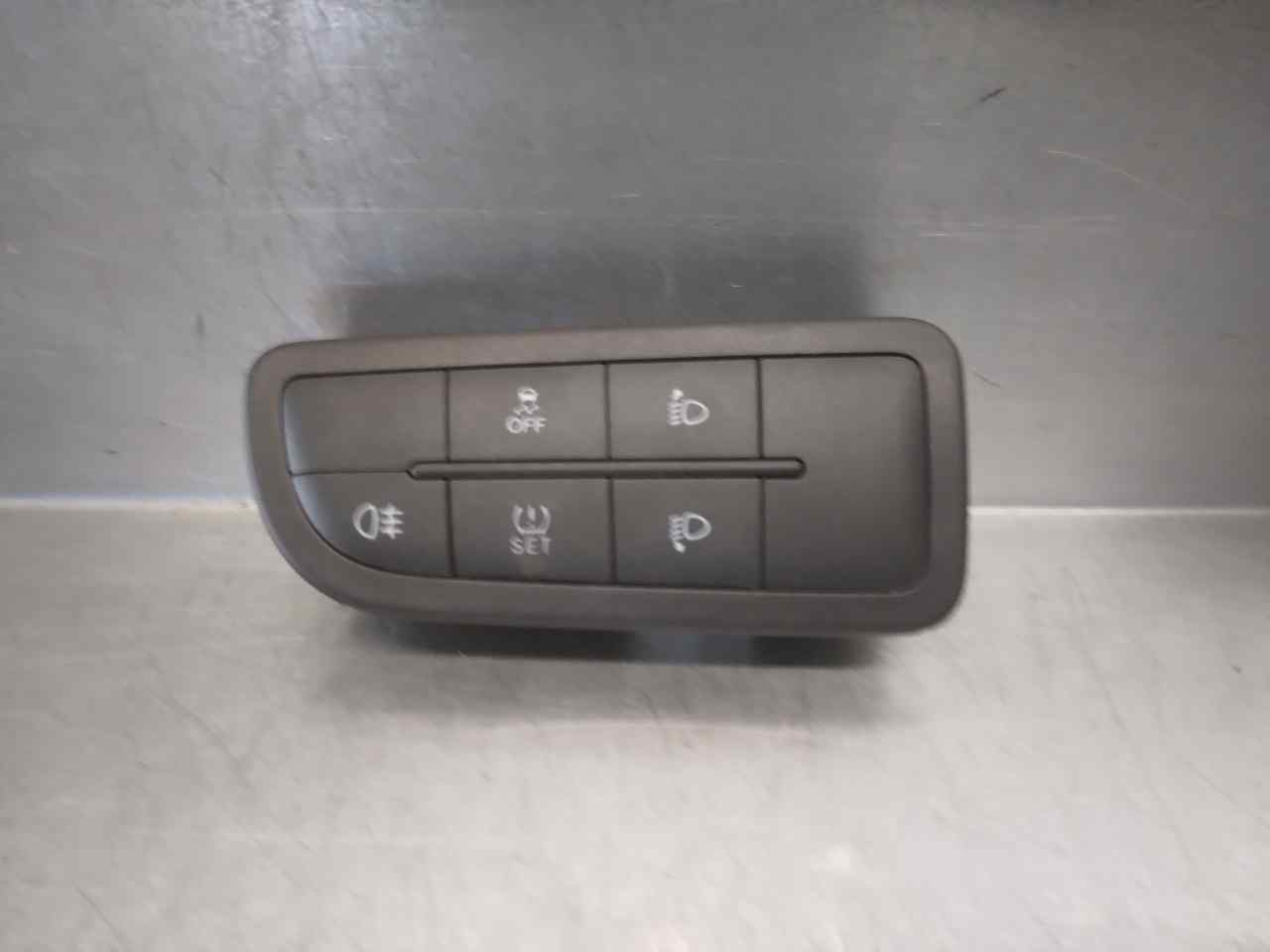 FIAT Tipo 2 generation (2015-2024) Переключатель кнопок 0735630749, 30201189 19824161