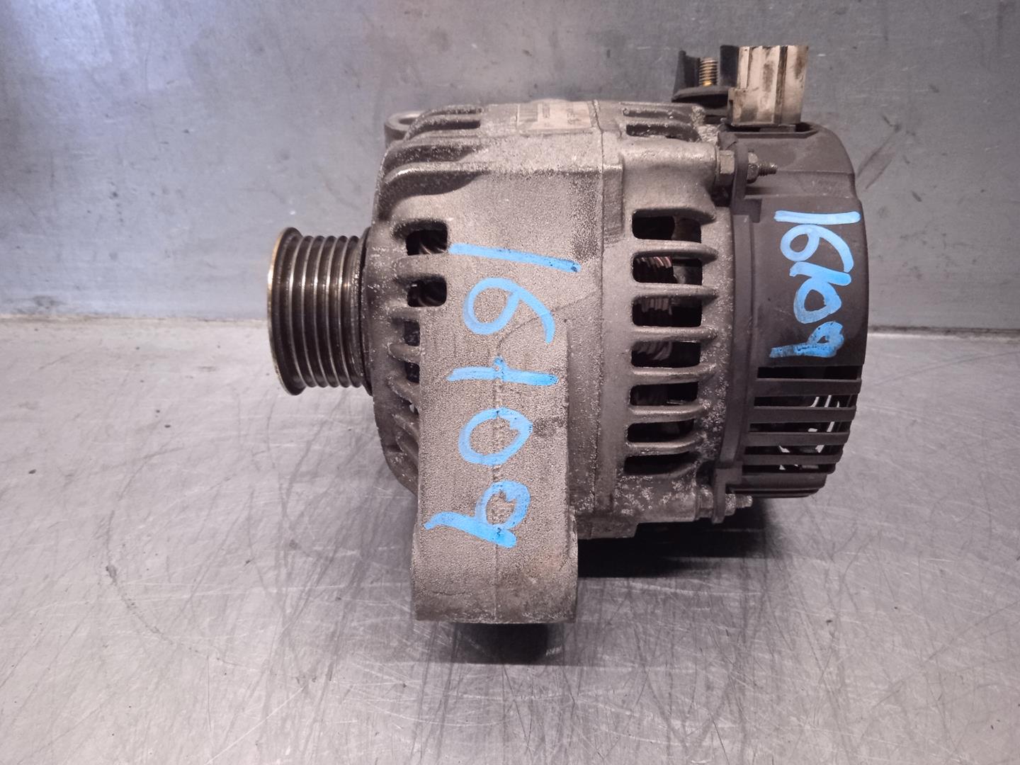 PEUGEOT Focus 1 generation (1998-2010) Alternator 19827618