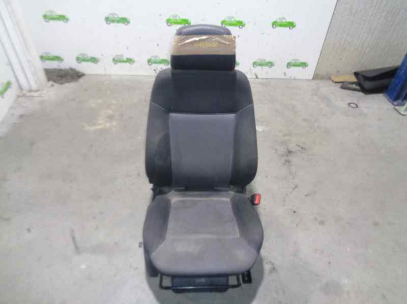 OPEL Zafira B (2005-2010) Front Right Seat 5PUERTAS 19680392