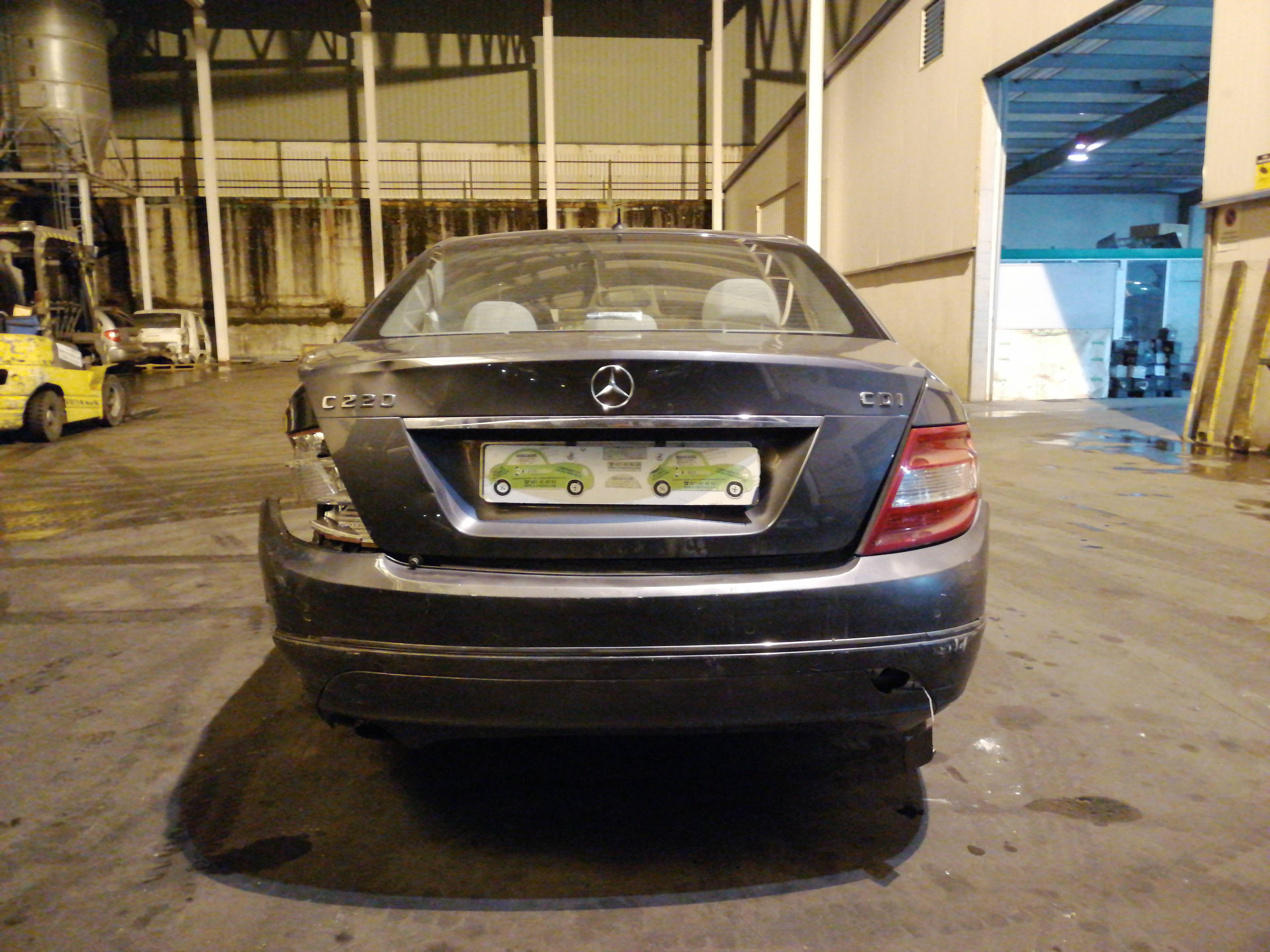 MERCEDES-BENZ C-Class W204/S204/C204 (2004-2015) Ajovalojen kytkimen ohjausyksikkö A2044407501 19777570