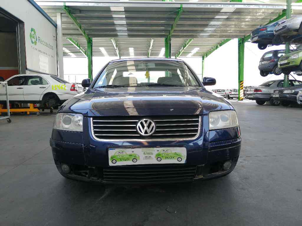 VOLKSWAGEN Passat B5 (1996-2005) Крыло переднее правое +AZUL 19749057