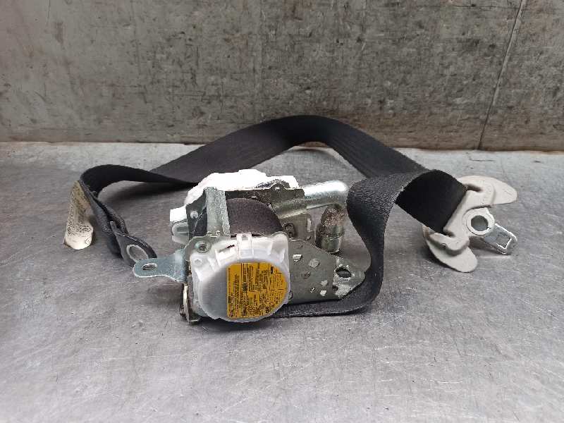 SKODA Prius 3 generation (XW30) (2009-2015) Front Left Seatbelt 19742644