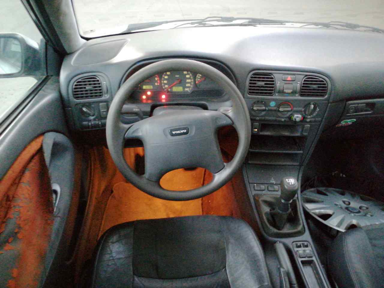 VOLVO V40 1 generation (1996-2004) Front Bumper 30850928, GRIS 19858349