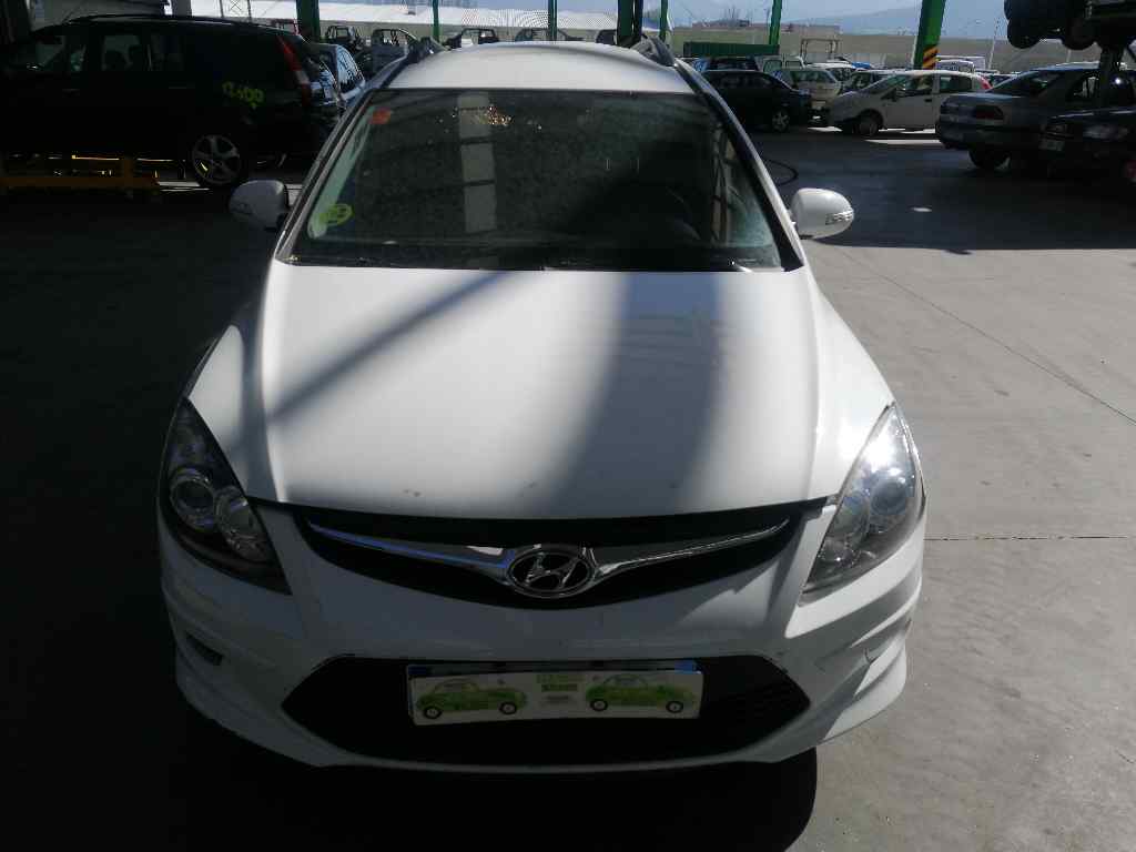 HYUNDAI i30 FD (1 generation) (2007-2012) Predná výstužná tyč CESTA27B 19729433