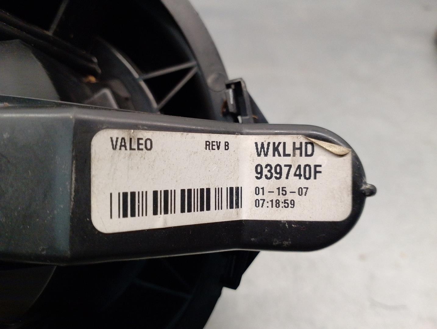 JEEP Grand Cherokee 4 generation (WK) (2004-2024) Motor încălzitor interior 68020234AA, 939740F, VALEO 24186791