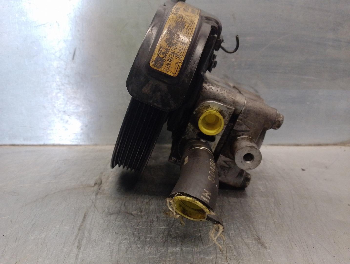 VOLVO V40 1 generation (1996-2004) Power Steering Pump 8251733, 7611332112 19900505