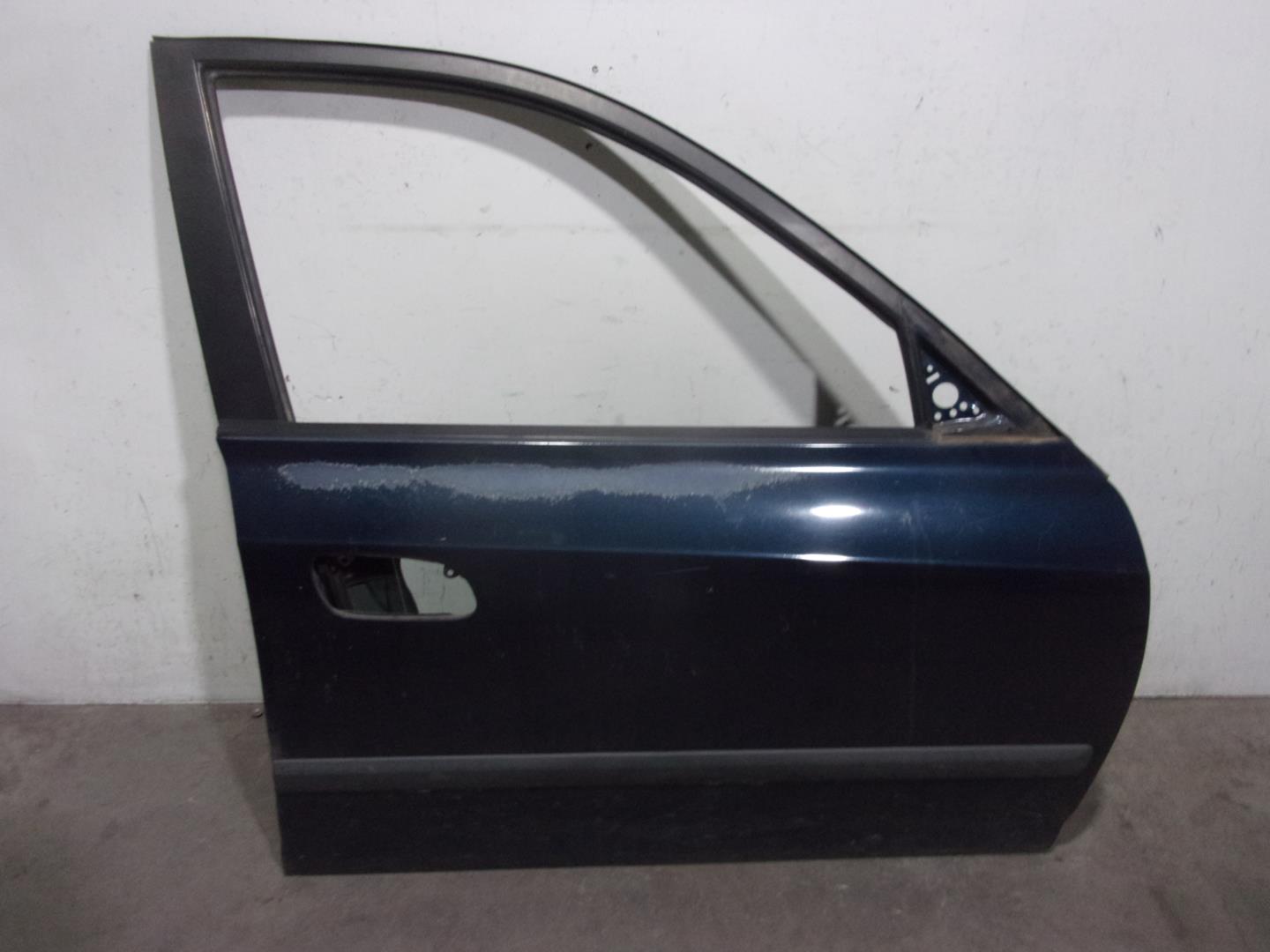 HYUNDAI Elantra XD (2000-2010) Oikea etuovi 760042D022, AZUL, 5PUERTAS 23756071