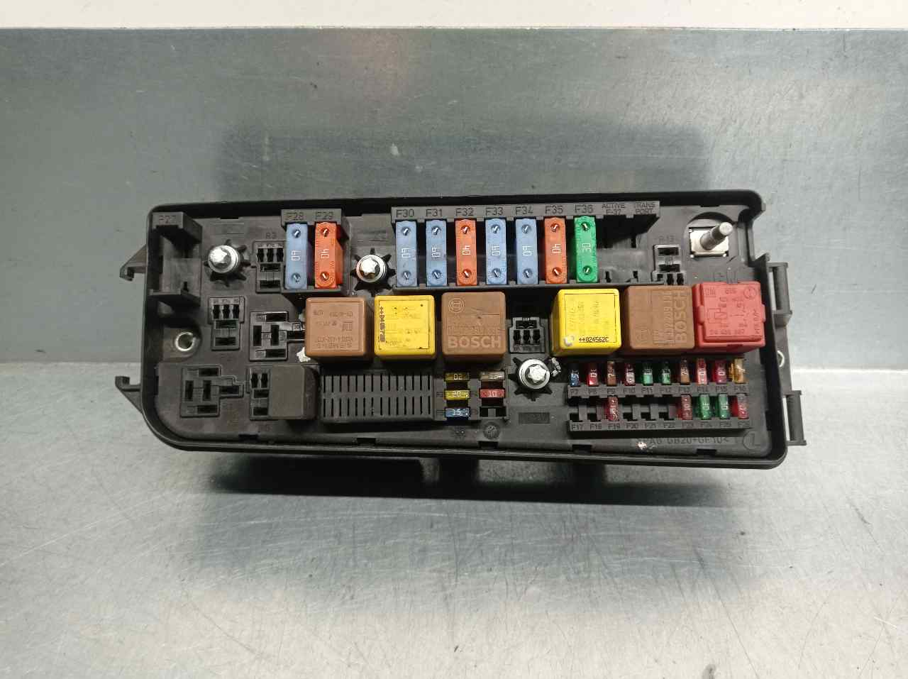 ACURA Vectra C (2002-2005) Fuse Box 519066104, 13170899+ 19839756