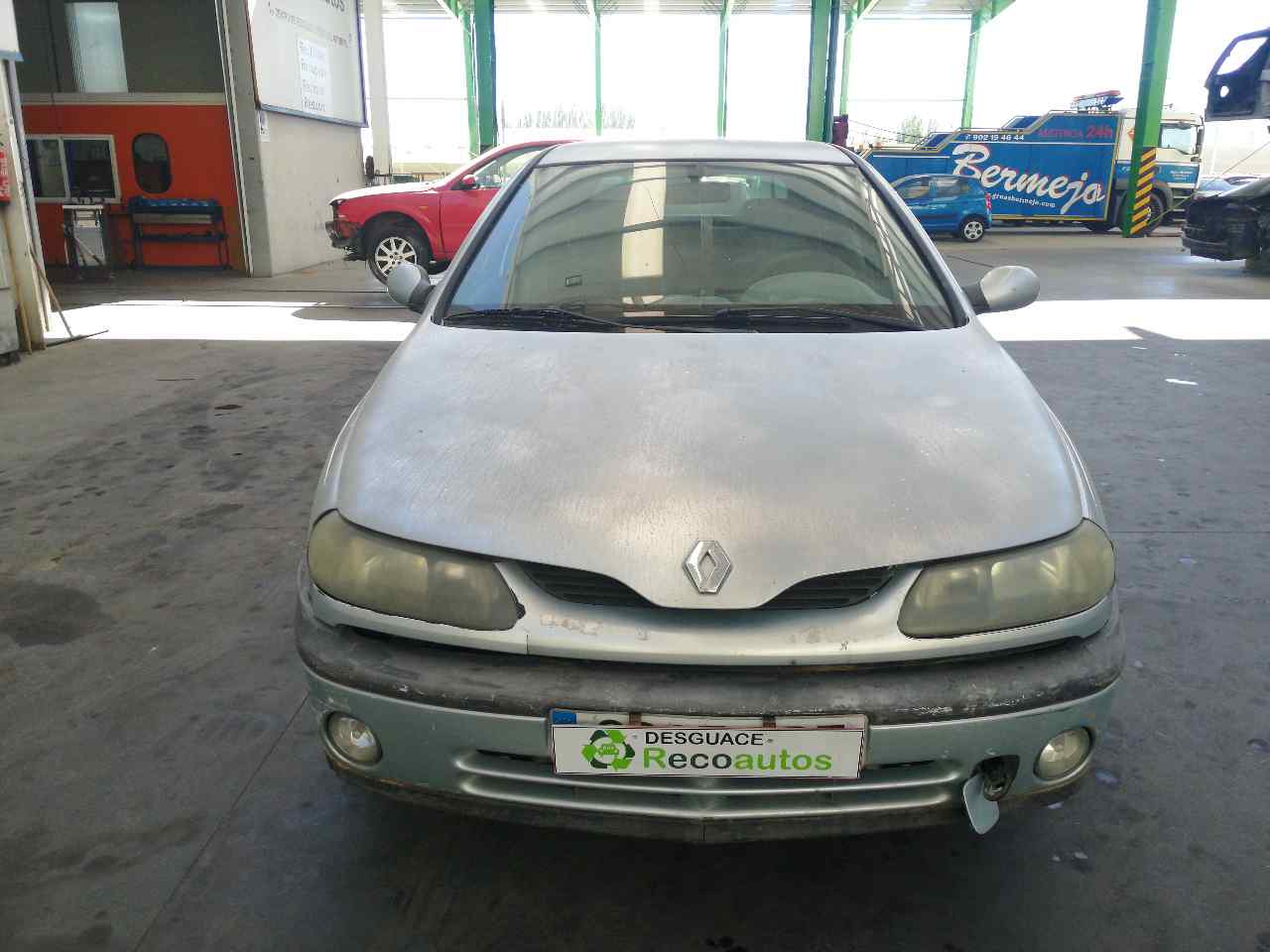 NISSAN Laguna 1 generation (1993-2001) Амортизатор передний левый 03051000671,KYB,8200016041+ 19809543