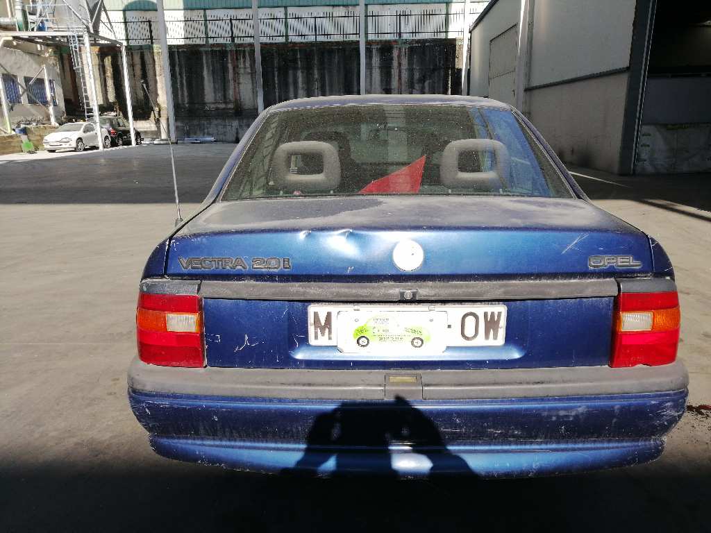 MAZDA Vectra A (1988-1995) Galinių kairių durų spyna 3PINES,4PUERTAS,90306833+ 19667770