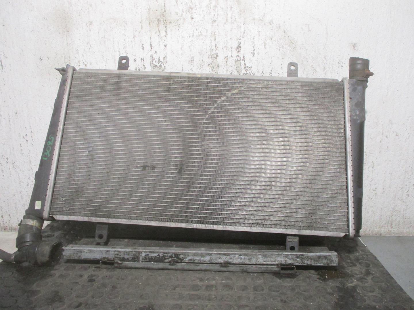 VOLVO V40 1 generation (1996-2004) Radiateur de climatisation 8602116, 8MK376774181, BEHR 19737936