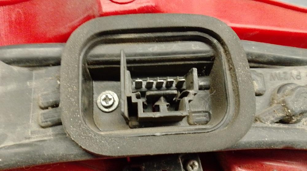 Pisca tras direito 169A1000 51763006 de Fiat Panda / panda classic (169_) 2010-2013 75 CV con 268000 km - pieza usada