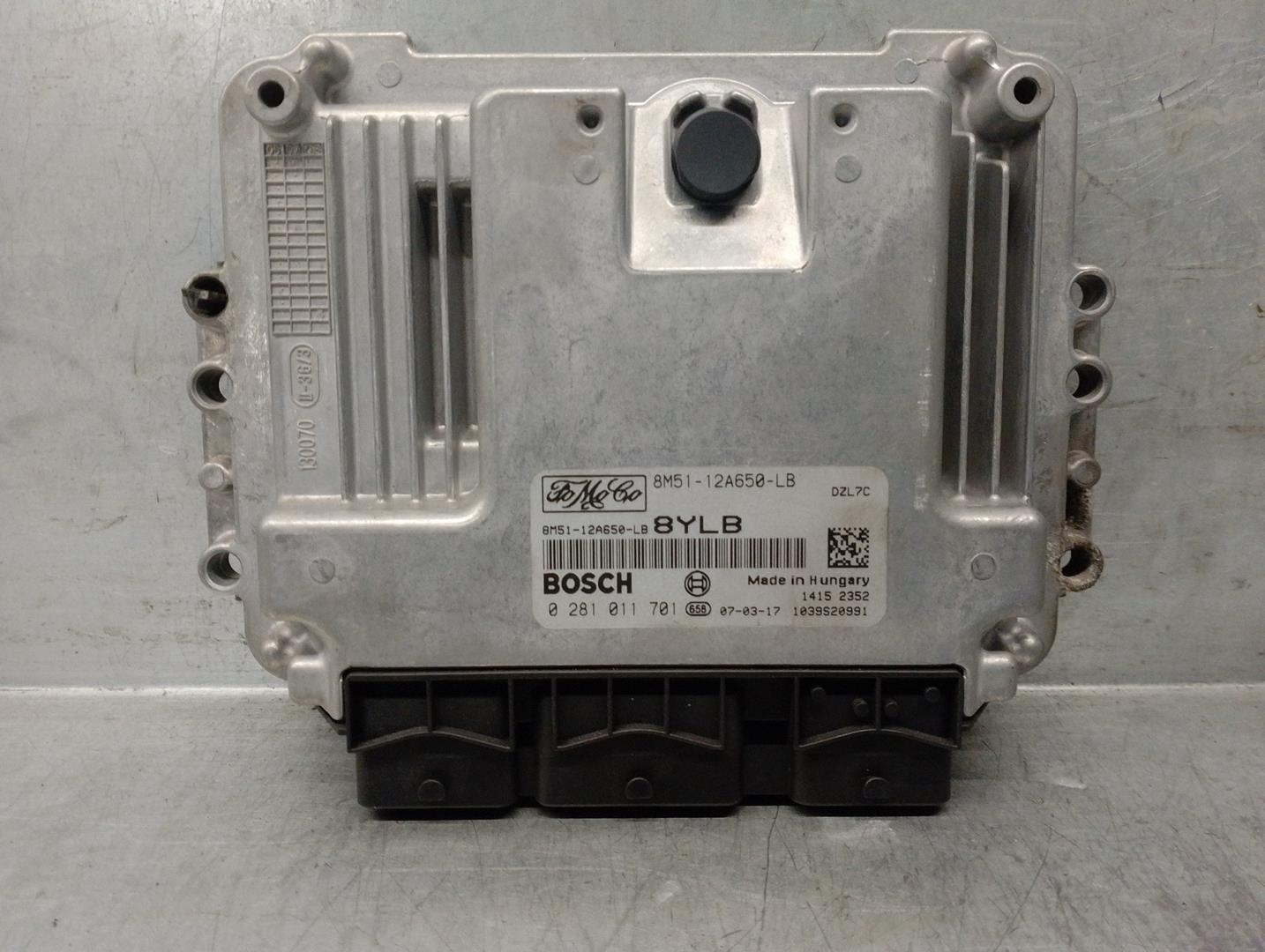 FORD Focus 2 generation (2004-2011) Moottorin ohjausyksikkö ECU 8M5112A650LB, 0281011701 19877889