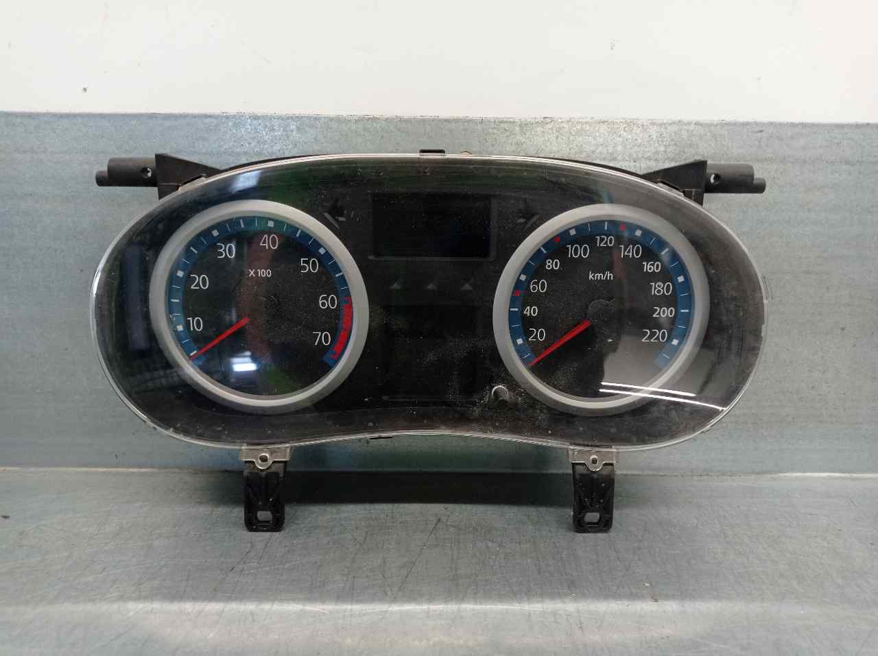 RENAULT Clio 2 generation (1998-2013) Speedometer 8200451342, 216724872, JOHNSONCONTROLS 21718954