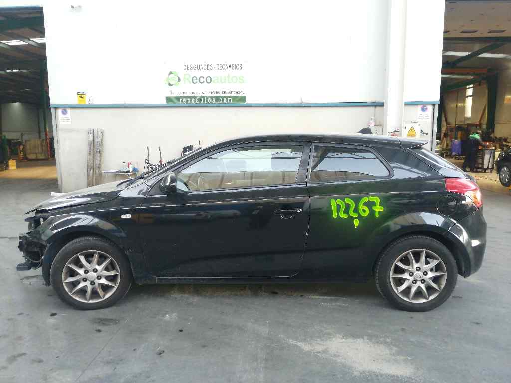 KIA Cee'd 1 generation (2007-2012) Hátsó lökhárító 3PUERTAS,3PUERTAS+NEGRO 19731066