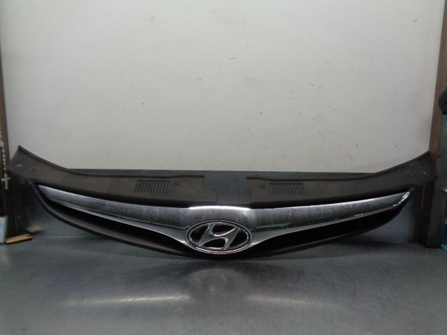 HYUNDAI i30 FD (1 generation) (2007-2012) Priekinės radiatoriaus grotelės 863512R500 19858368