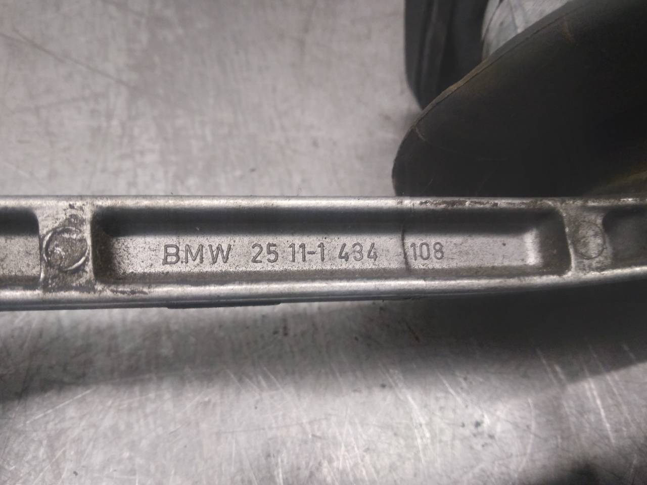 BMW 3 Series E46 (1997-2006) Bėgių svirties (perjungimo svirties) bumbulas 25111434308, 25111434108 24218488