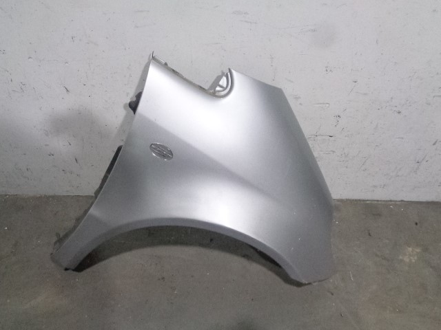 MERCEDES-BENZ A-Class W168 (1997-2004) Крыло переднее правое A1688800818, GRIS 19927215