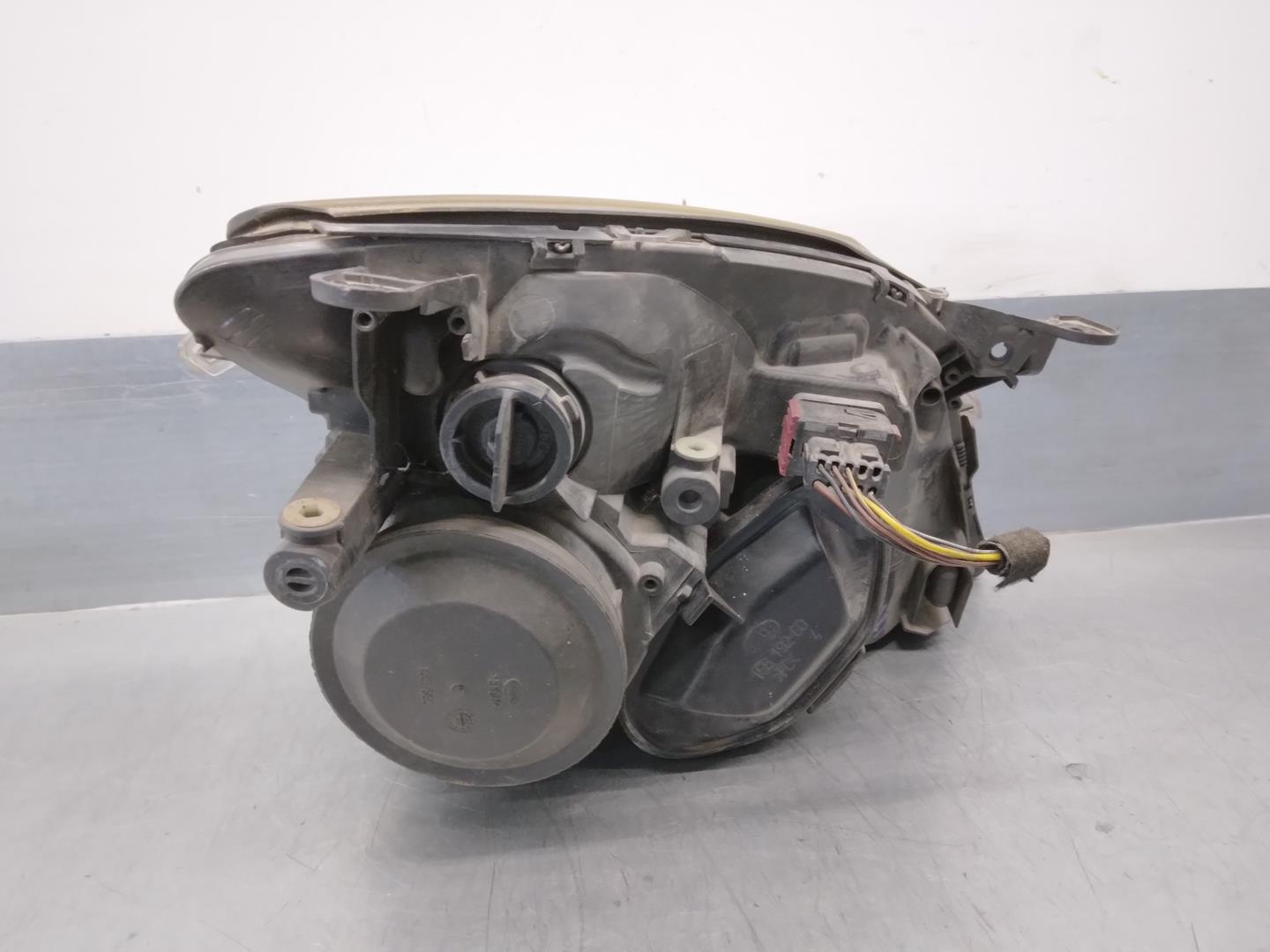 OPEL Vectra C (2002-2005) Front venstre frontlykt 15588700, CONLUPA, 4PUERTAS 21724102