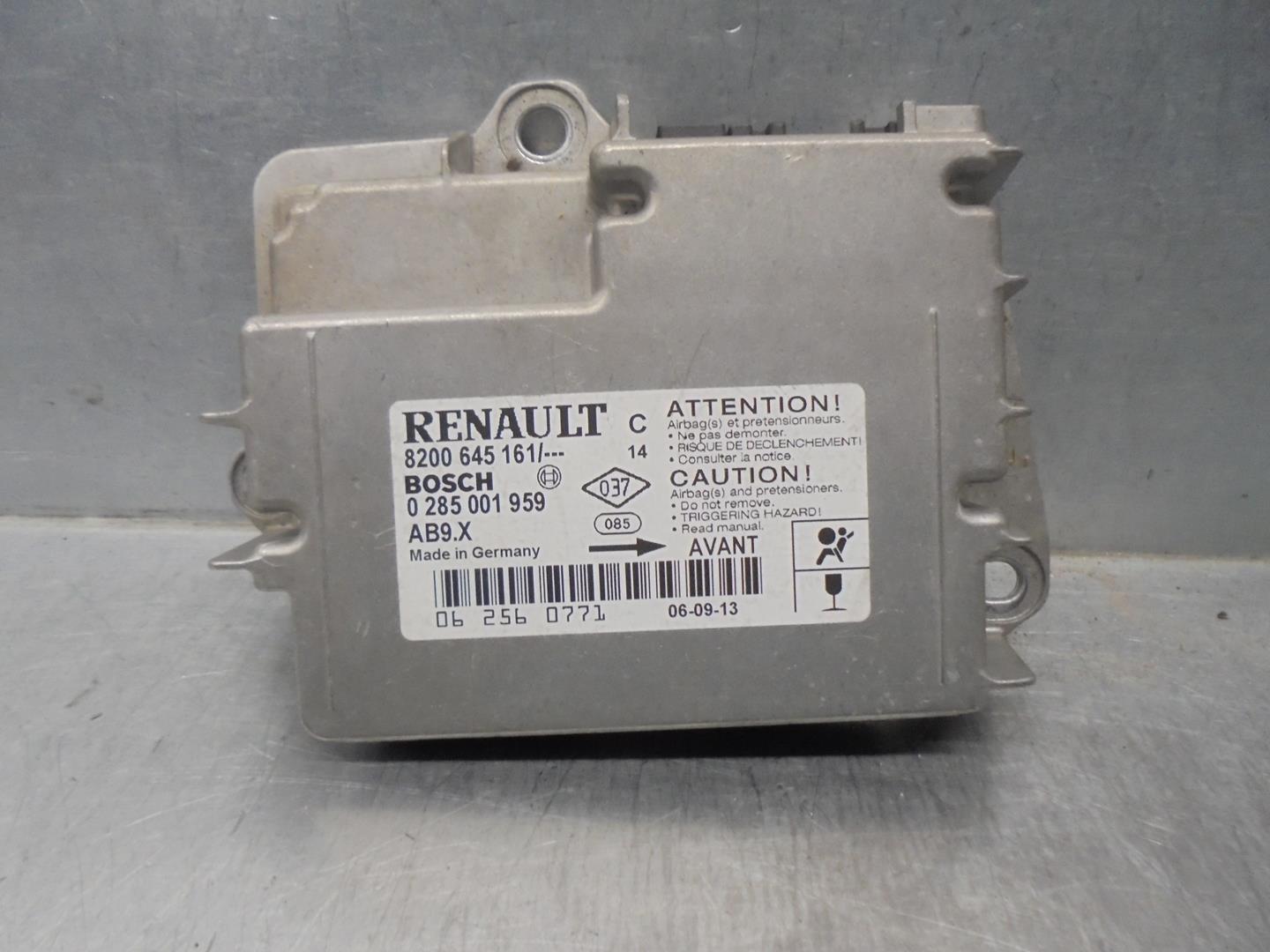 RENAULT Clio 3 generation (2005-2012) SRS Control Unit 8200645161, 0285001959 24193660