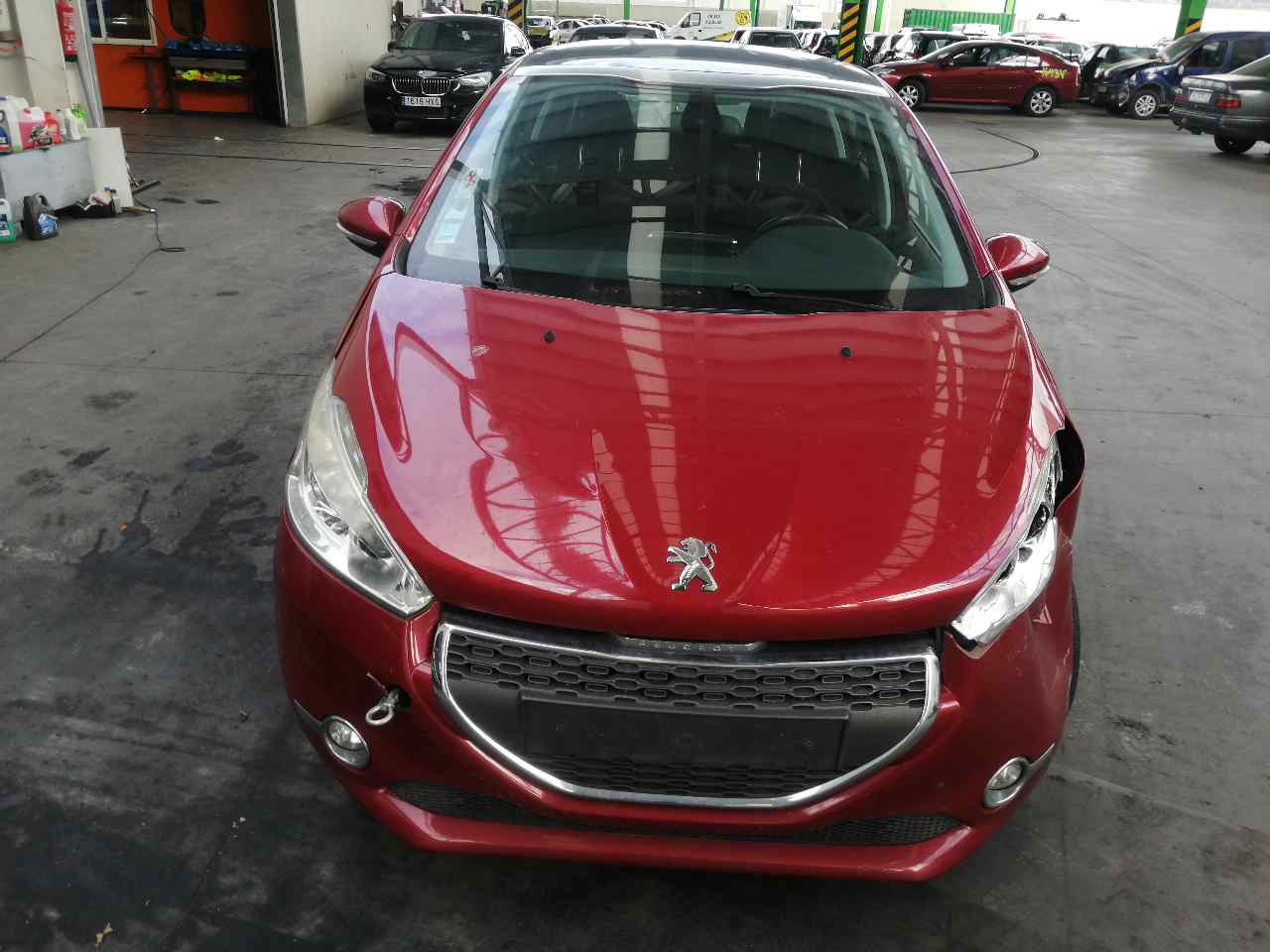 PEUGEOT 208 Peugeot 208 (2012-2015) Aizmugurējo labo durvju loga pacelšanas slēdzis 19850524