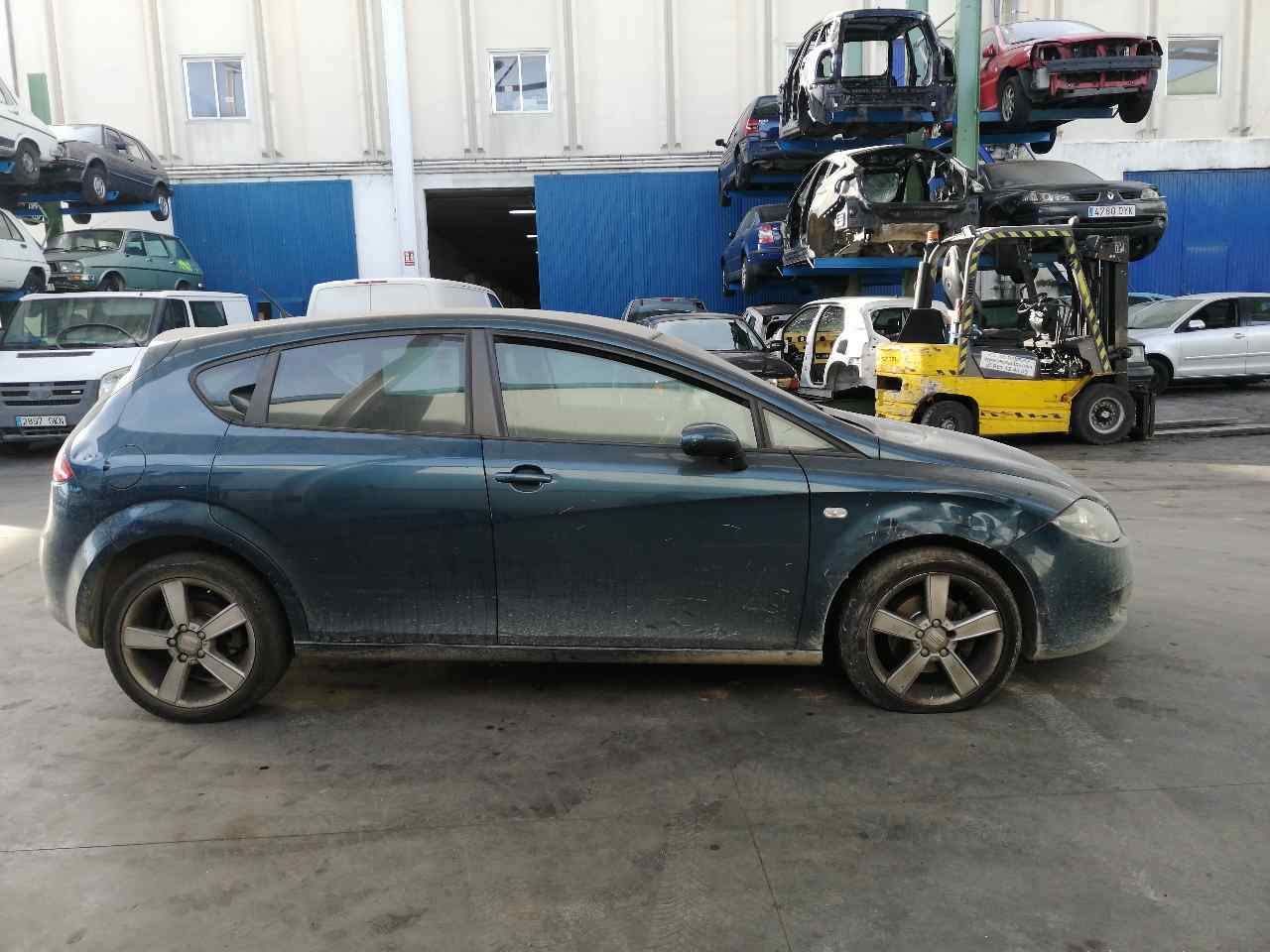 CHEVROLET Leon 2 generation (2005-2012) Предна дясна врата AZUL, 5PUERTAS, 1P0831056A+ 19788251