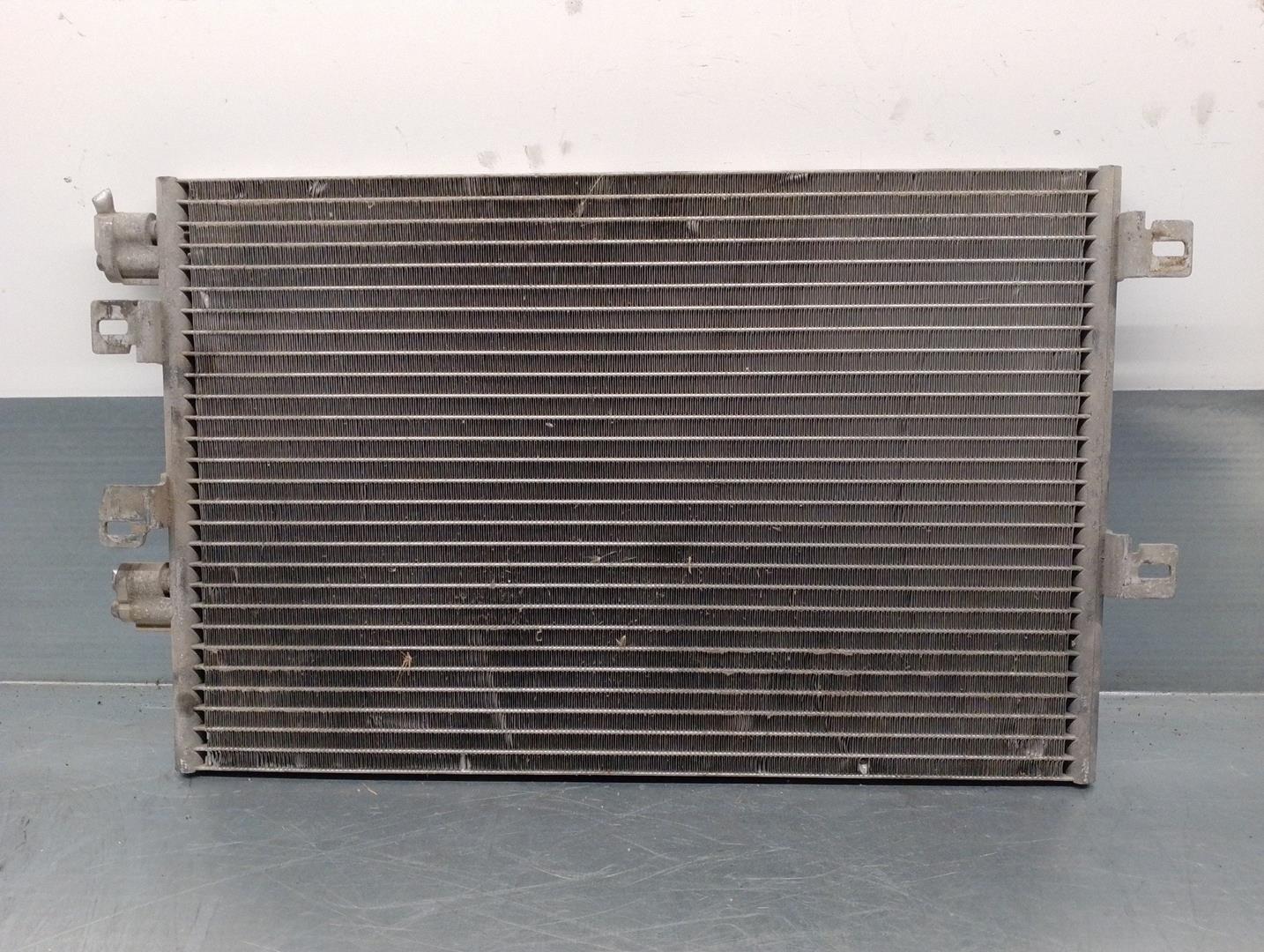 RENAULT Kangoo 1 generation (1998-2009) Охлаждающий радиатор 8200137650, 879997PB, VALEO 21732248