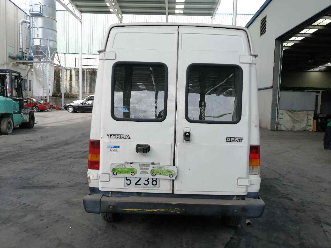 FORD C15 B (1993-2000) Labās aizmugurējās durvis BLANCA,4PUERTAS 24125009