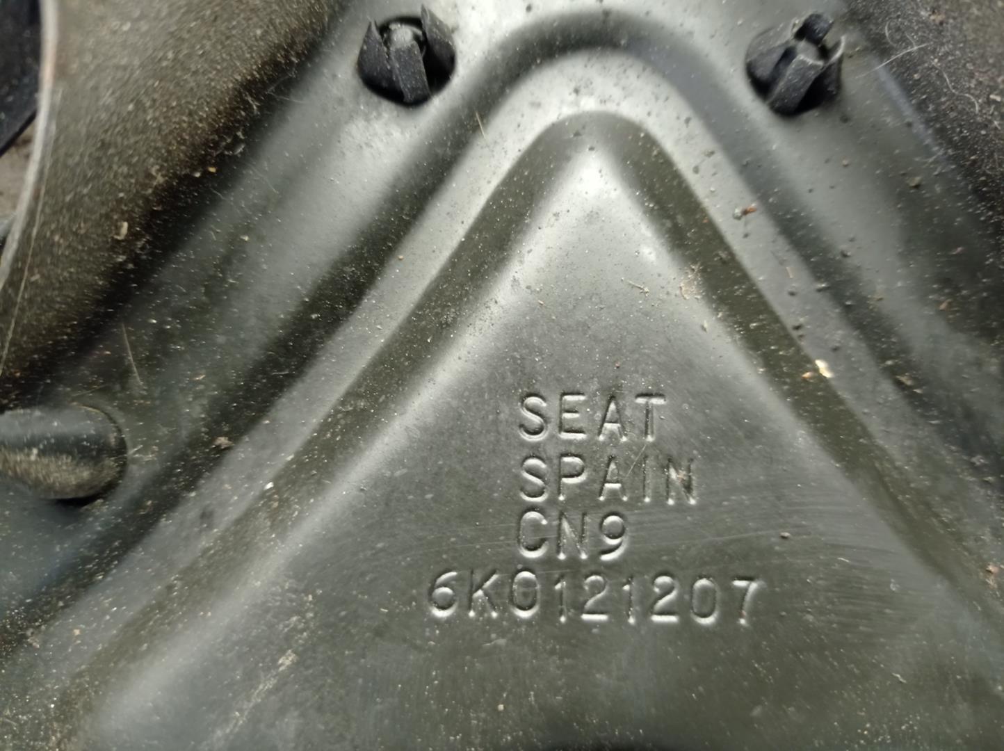 SEAT Cordoba 1 generation (1993-2003) Difūzoriaus ventiliatorius 6K0121207, 0130305238 24221135