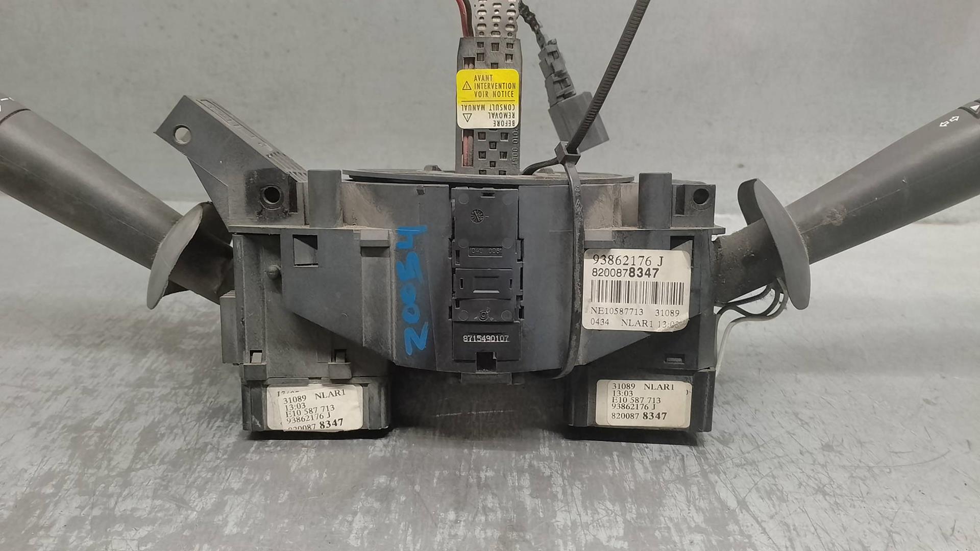 OPEL Vivaro B (2014-2019) Headlight Switch Control Unit 8200878347 24226661