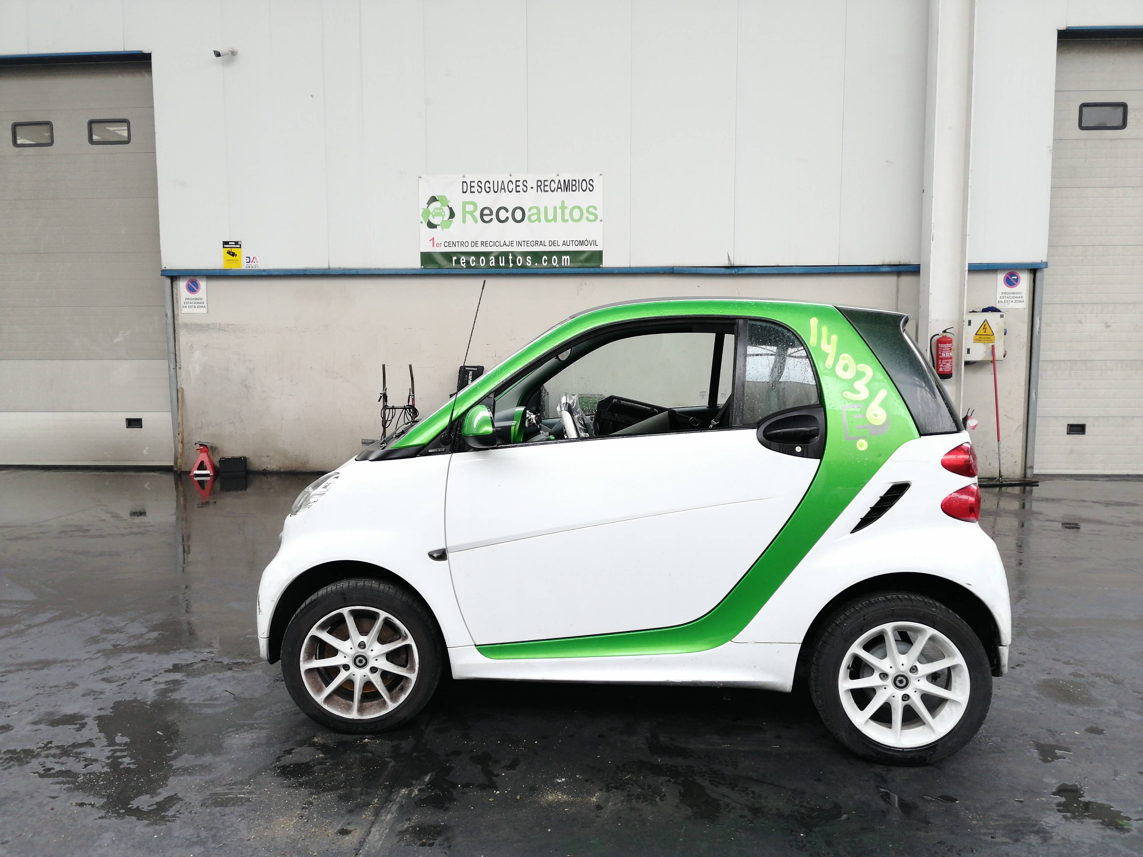 SMART Fortwo 2 generation (2007-2015) Front Right Door BLANCA, 2PUERTAS, A4517220209CA6L+ 24549643