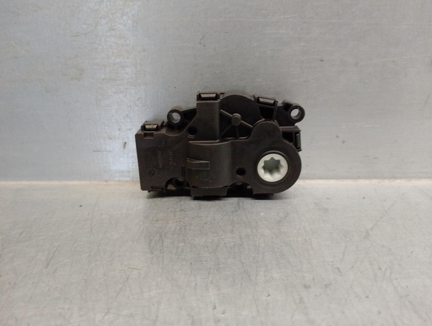 MERCEDES-BENZ Heater Blower Fan A0009068304,DETRAMPILLA 24143436