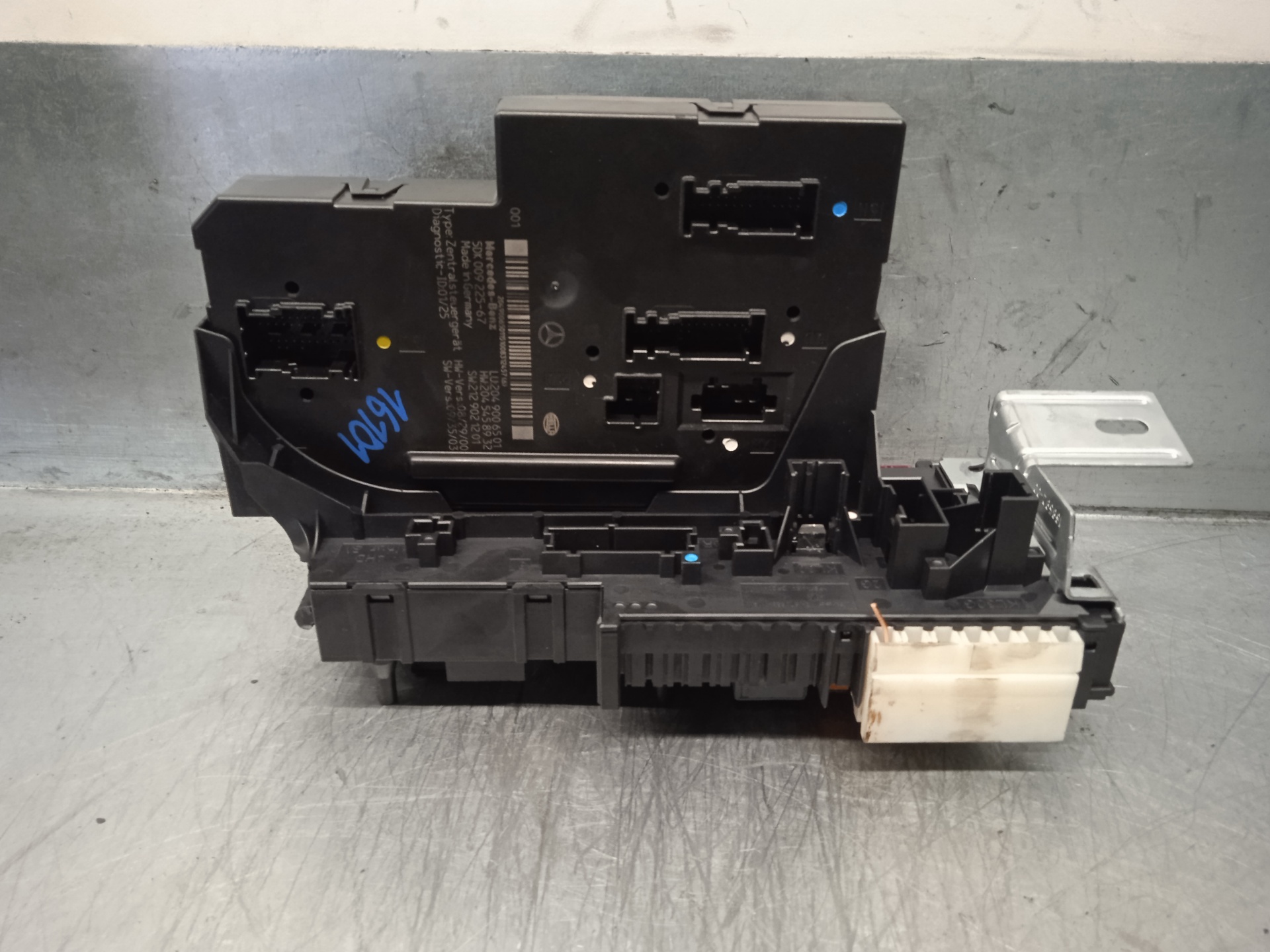 MERCEDES-BENZ GLK-Class X204 (2008-2015) Fuse Box 5DK00922567 19827019