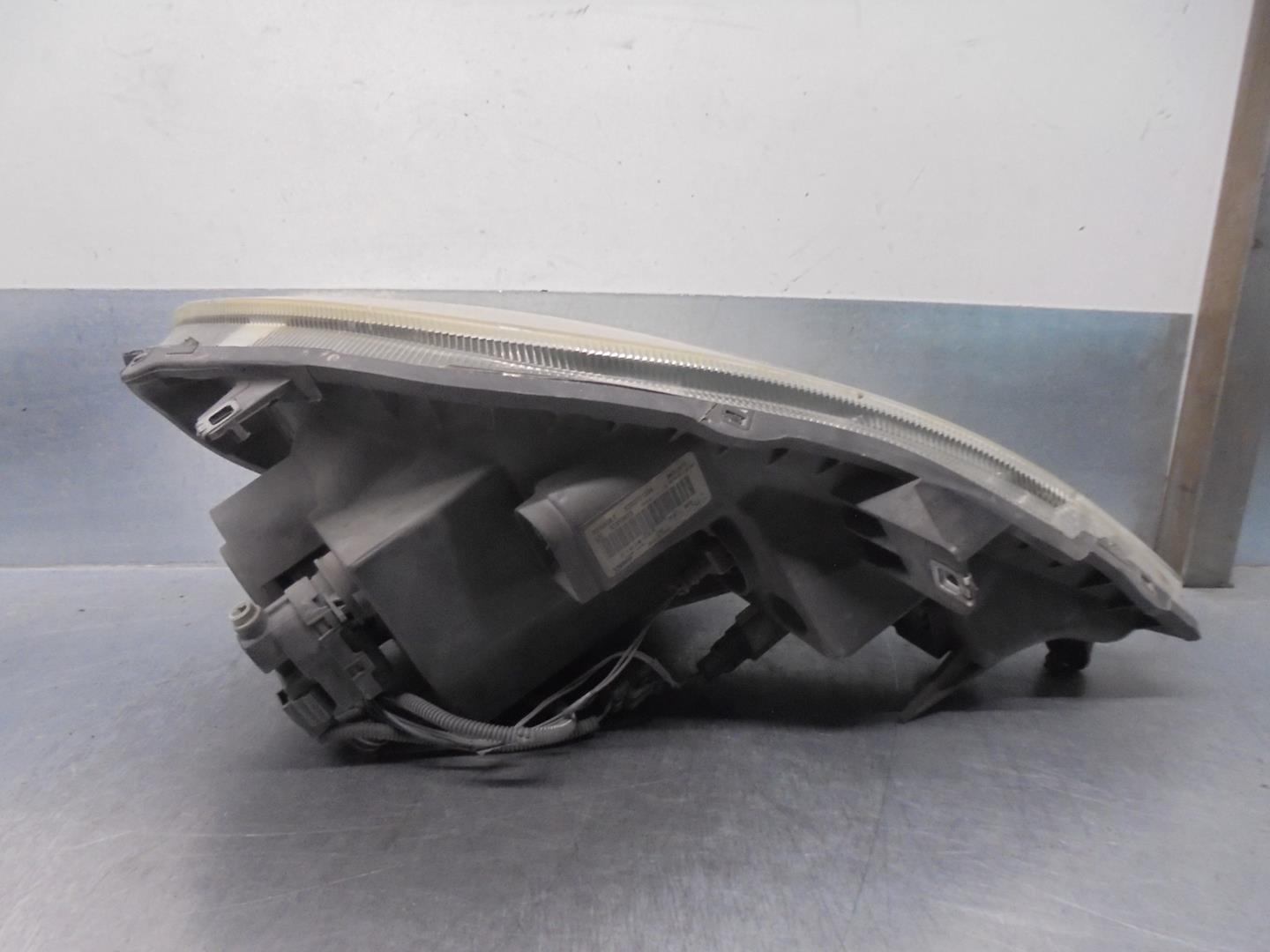 OPEL Vivaro Front Left Headlight 8200701354, 93859829 24198054