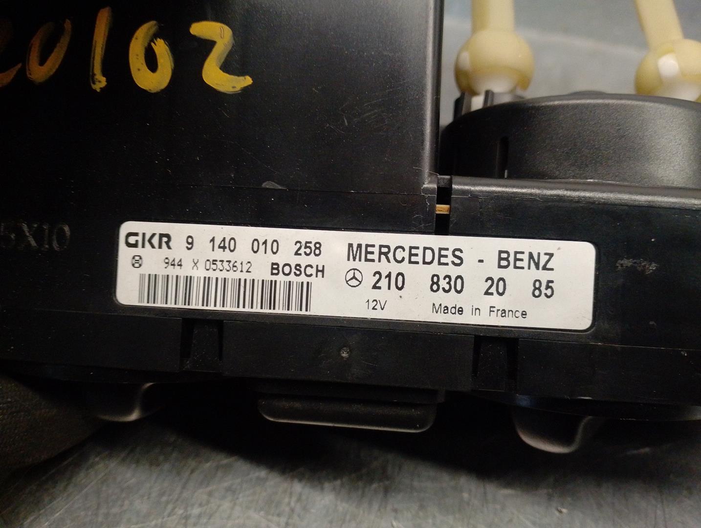MERCEDES-BENZ E-Class W210 (1995-2002) Klimato kontrolės (klimos) valdymas 2108302085, 9140010258, GKR 24222876