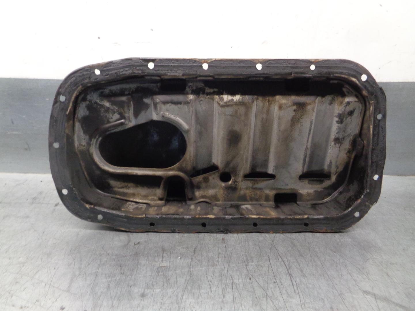 RENAULT Clio 3 generation (2005-2012) Forgattyúsház 8200702781 24342671