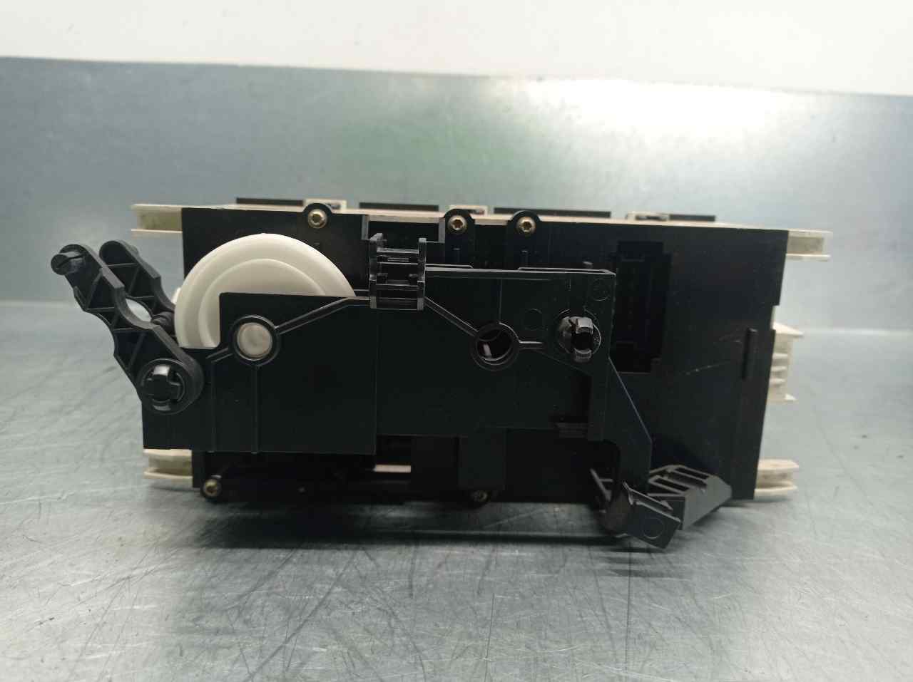 MERCEDES-BENZ A-Class W168 (1997-2004) Climate  Control Unit 1688300485,K113598 19840138