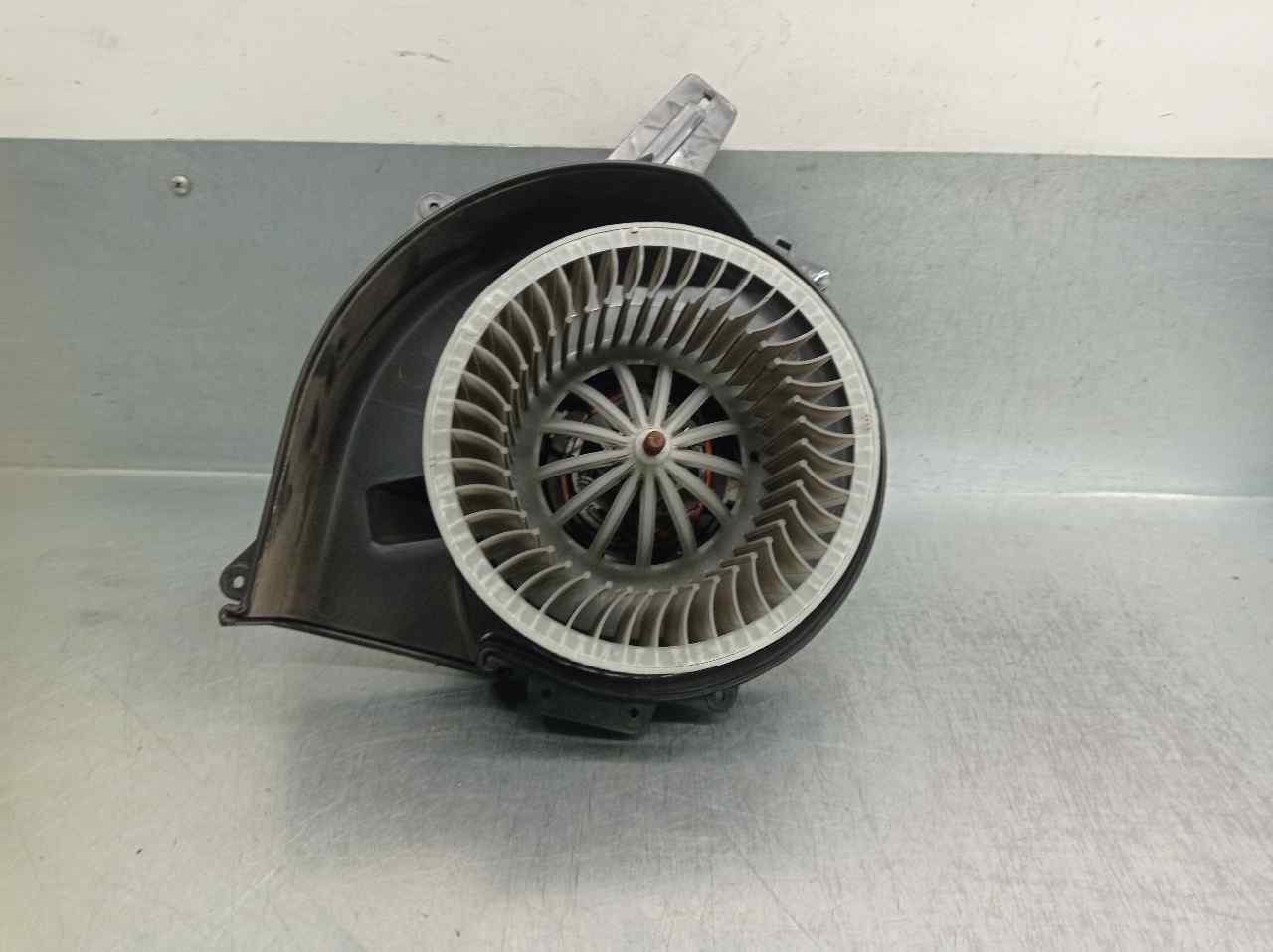 SKODA Yeti 1 generation (2009-2018) Нагревательный вентиляторный моторчик салона 6R1819015, VENTILADOR 21724724