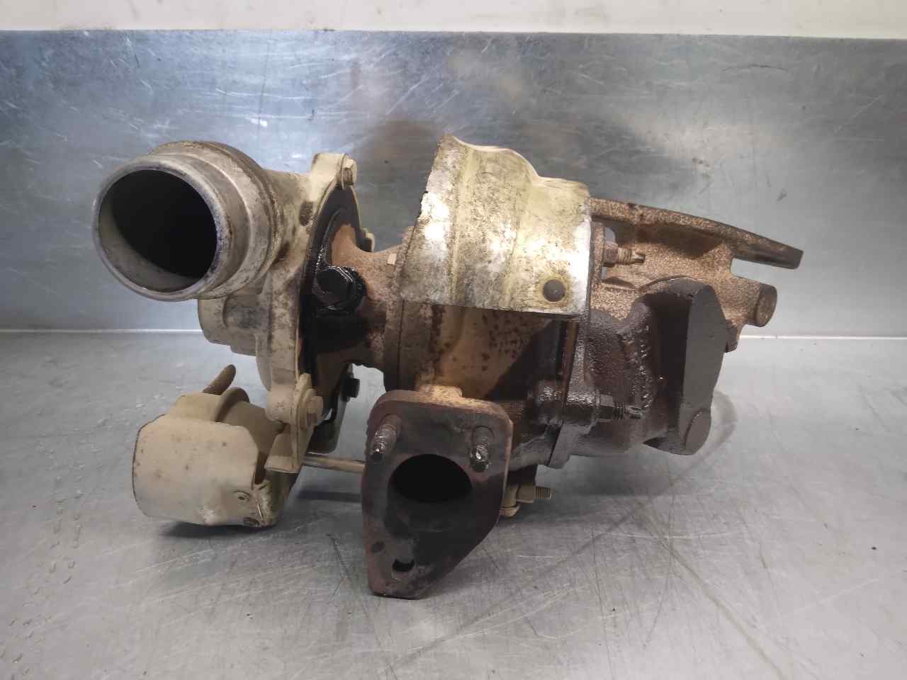 DACIA Logan 1 generation (2004-2012) Turbocharger BORGWARNER 19796140