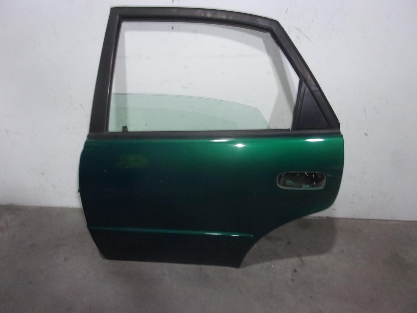 TOYOTA Corolla 8 generation E110 (1995-2002) Rear Left Door 6700402141, VERDE, 5PUERTAS 24184687