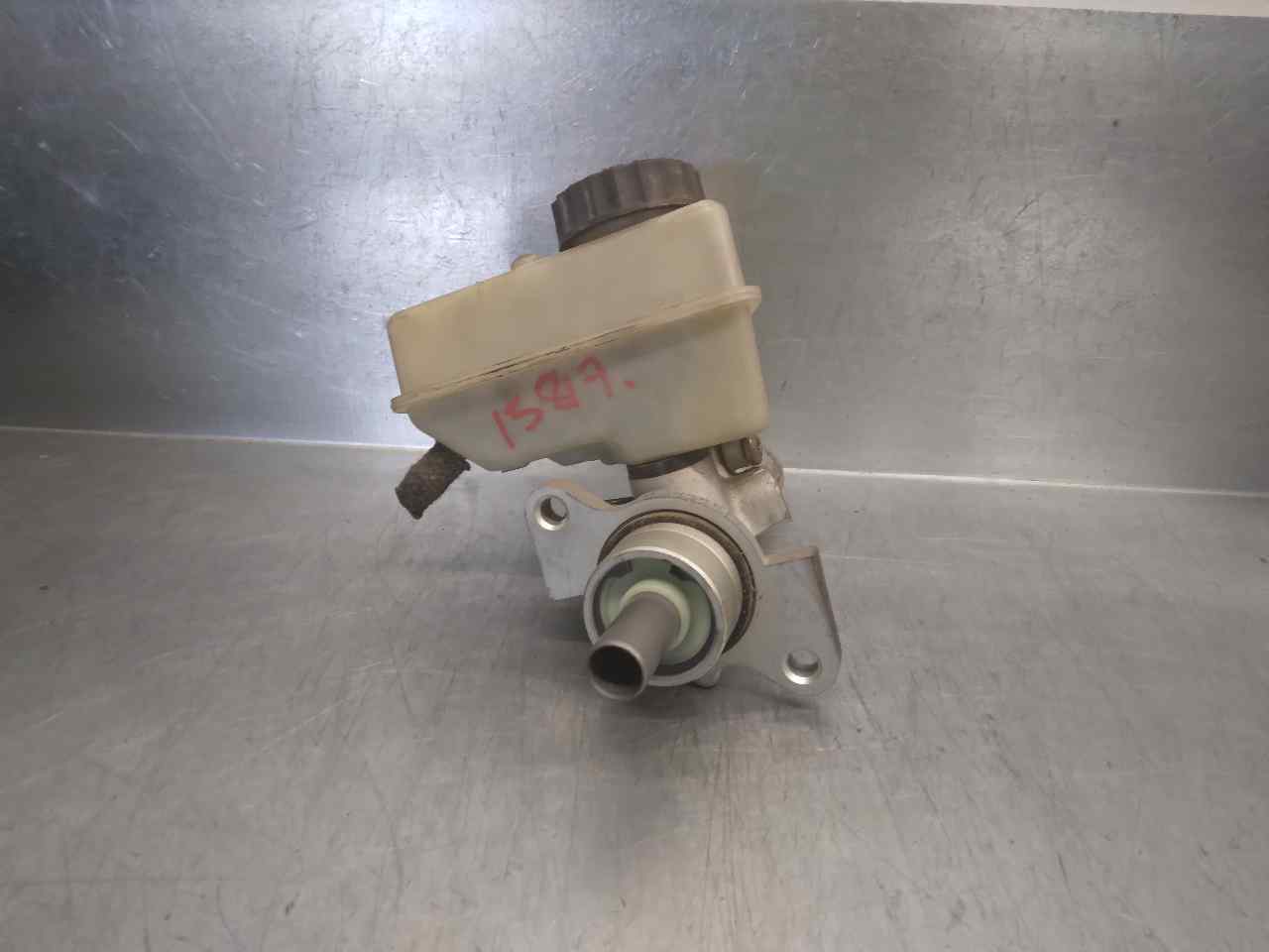 AUDI C-Class W202/S202 (1993-2001) Brake Cylinder A2024300302+ 19824560