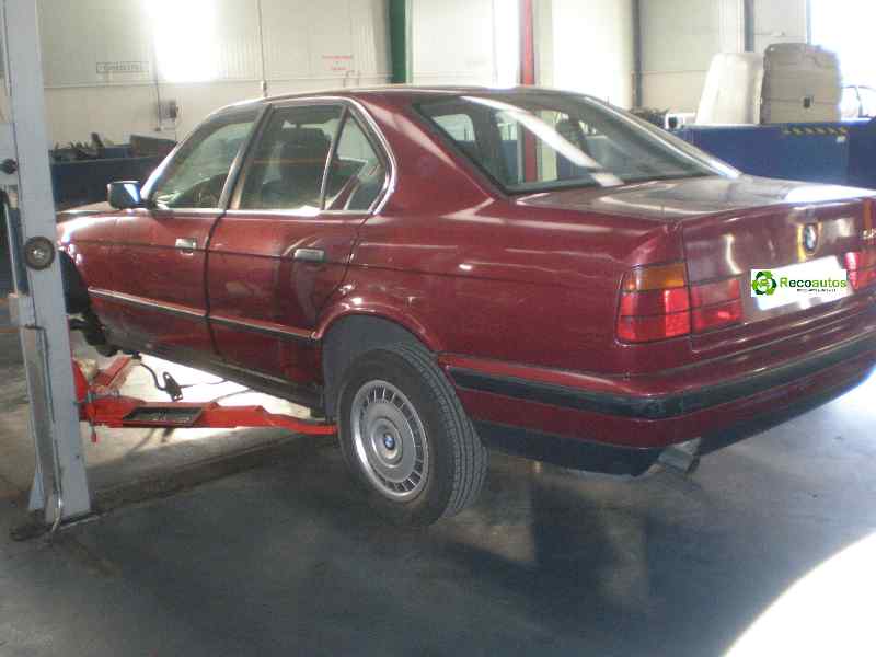 BMW 5 Series E34 (1988-1996) Priekinė dešinė apatinė šakė 1138478 19877610