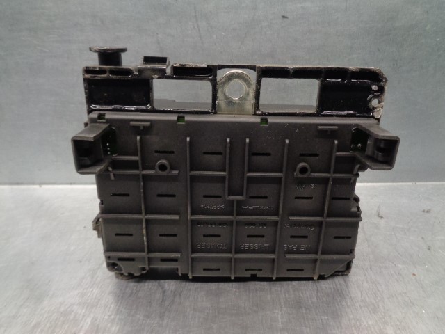 PEUGEOT 307 1 generation (2001-2008) Fuse Box BSM,BSM+44952497 19841148