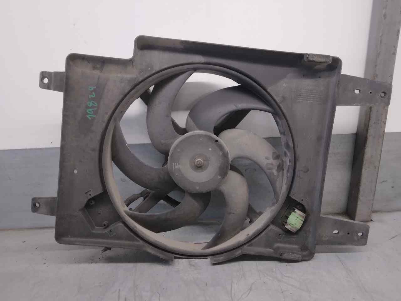 ALFA ROMEO 156 932 (1997-2007) Difūzoriaus ventiliatorius 8240369, 60674027 24207641