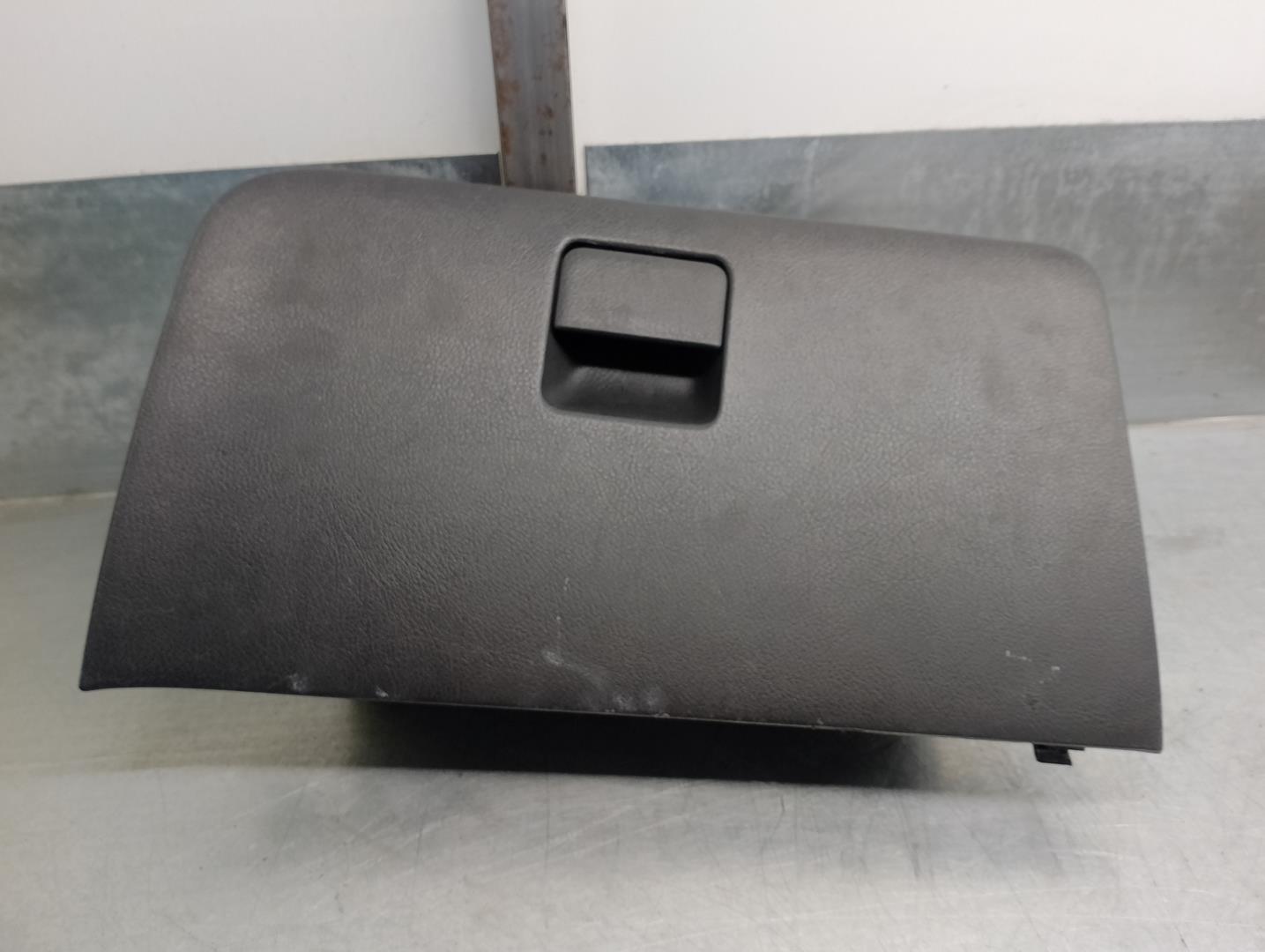 CHEVROLET Aveo T200 (2003-2012) Glove Box 96462792 21731757