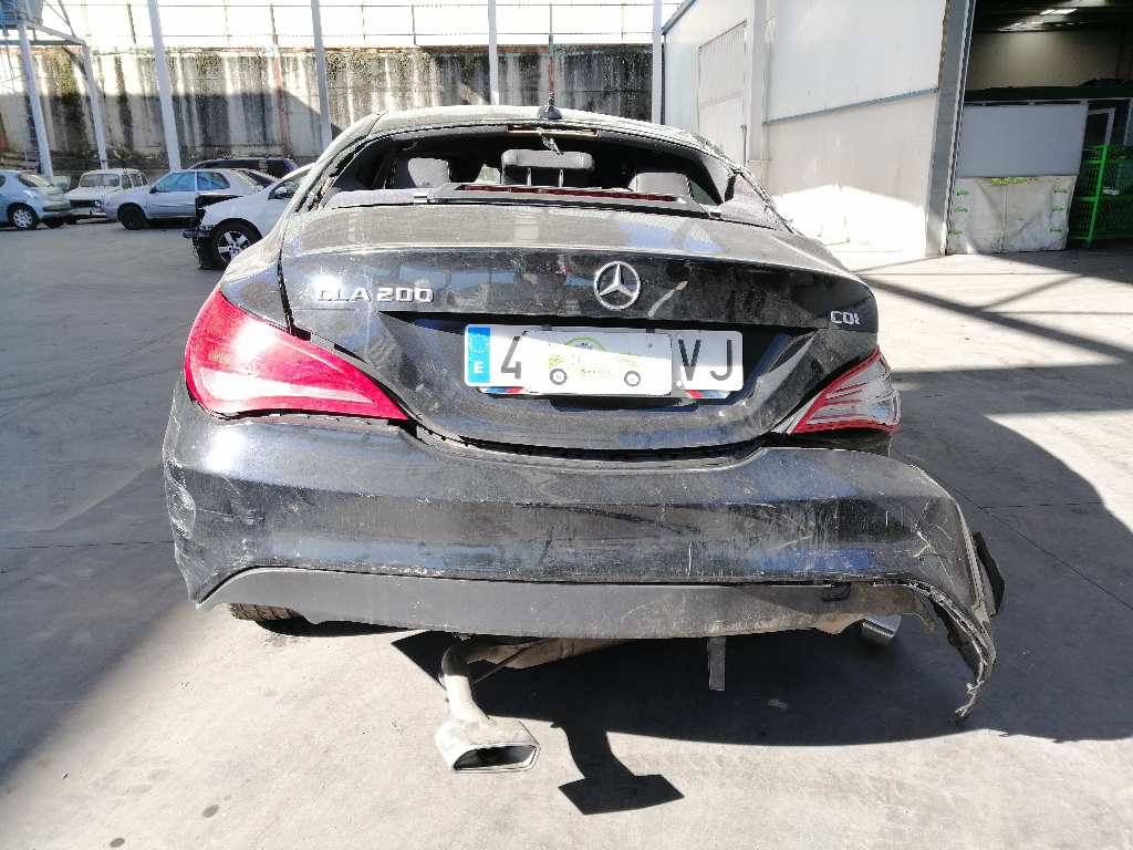 MERCEDES-BENZ CLA-Class C117 (2013-2016) Saugiklių dėžė A2465400040 19677014