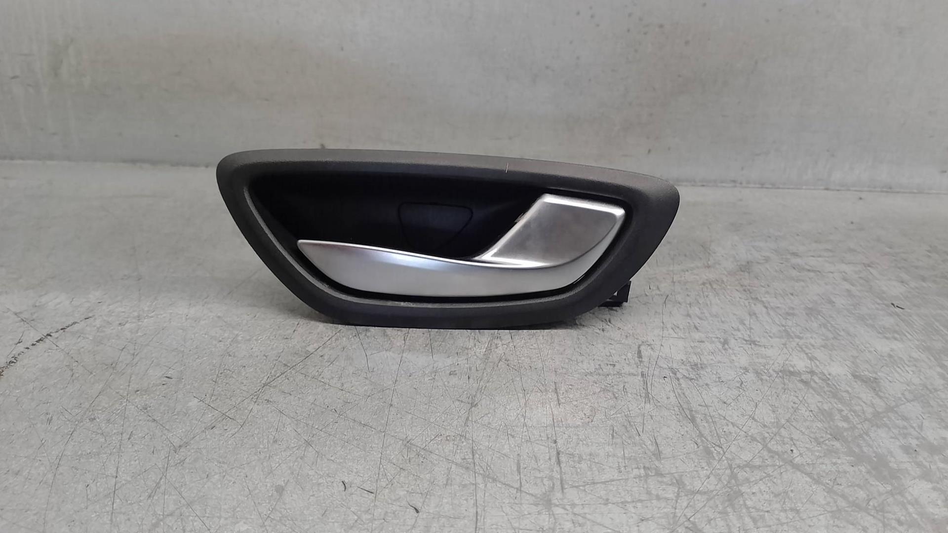 RENAULT Megane 3 generation (2008-2020) Labais aizmugures iekšējais atvēršanas rokturis 826725403R, 5PUERTAS 23758424