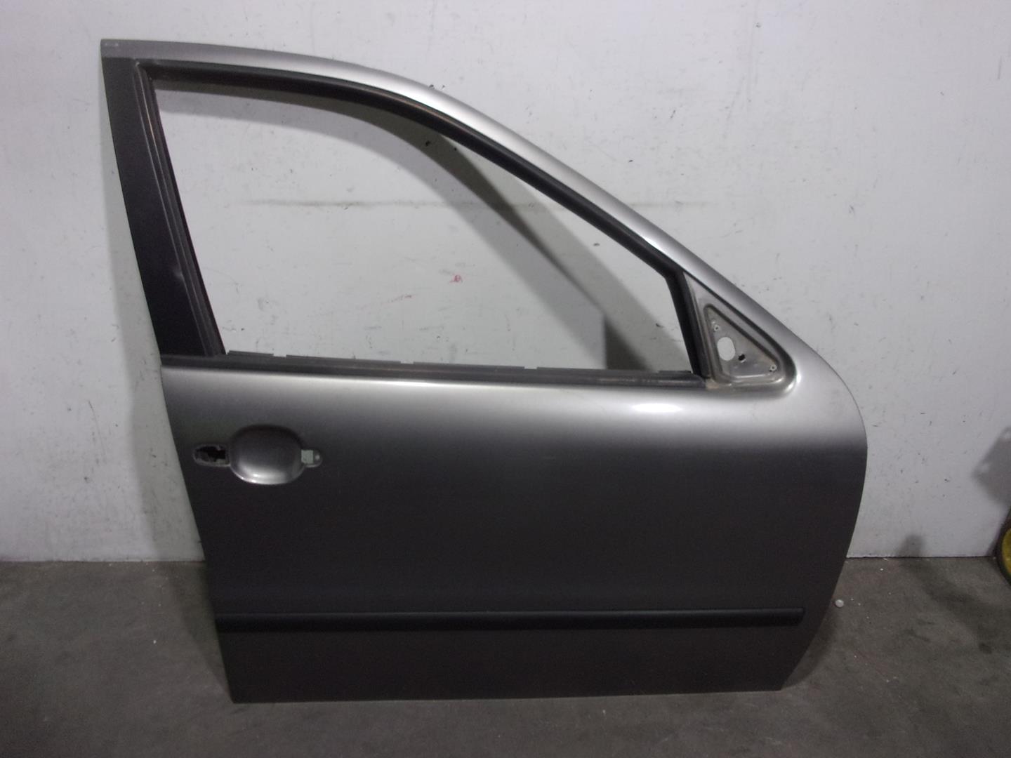 SEAT Leon 1 generation (1999-2005) Передняя правая дверь 1M0831056M, GRISOSCURO, 5PUERTAS 24342559