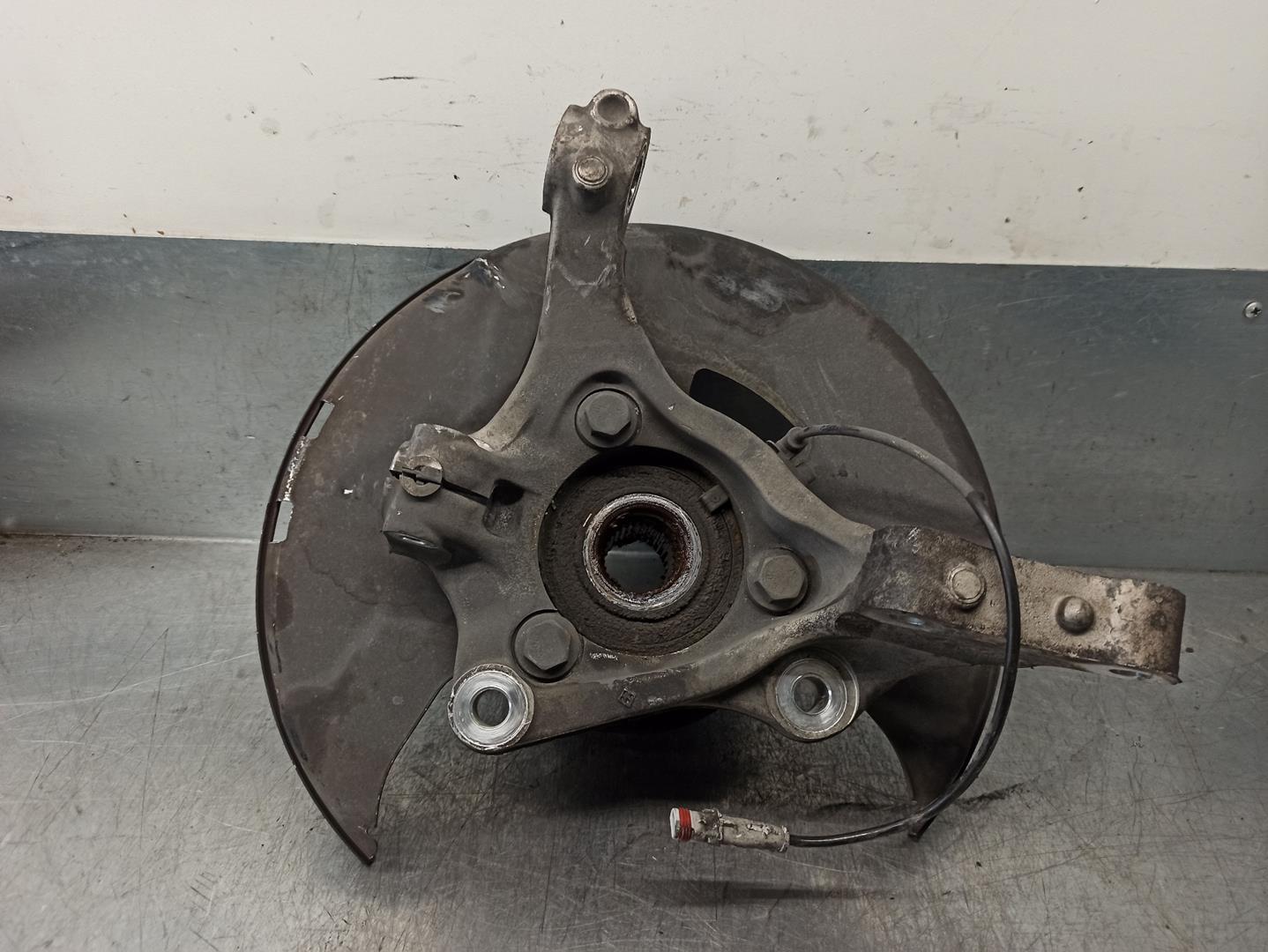 AUDI Insignia A (2008-2016) Front Left Wheel Hub 308245 19836808